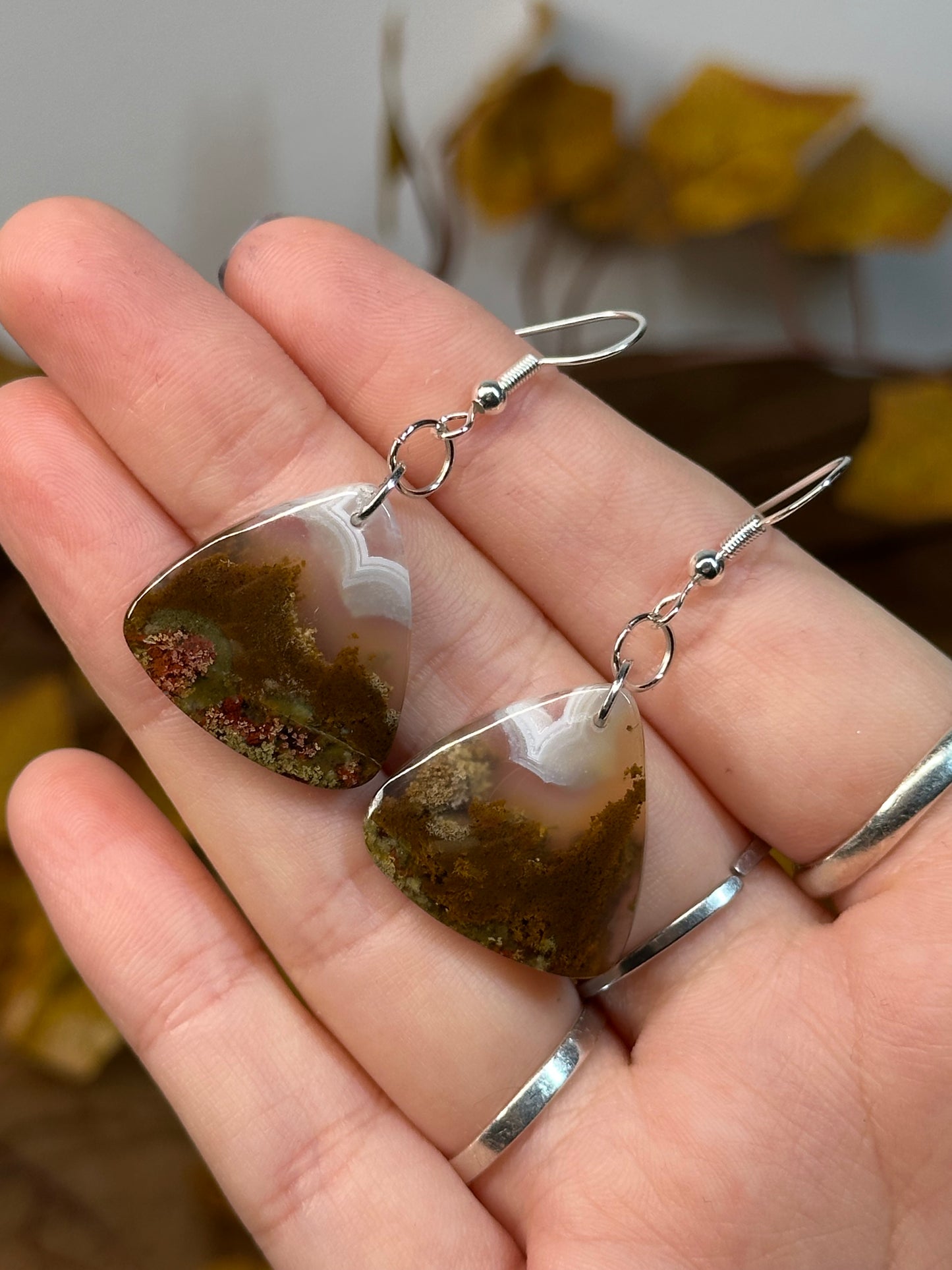Scenic Moss Agate Triangle Earrings (925 Sterling Silver)