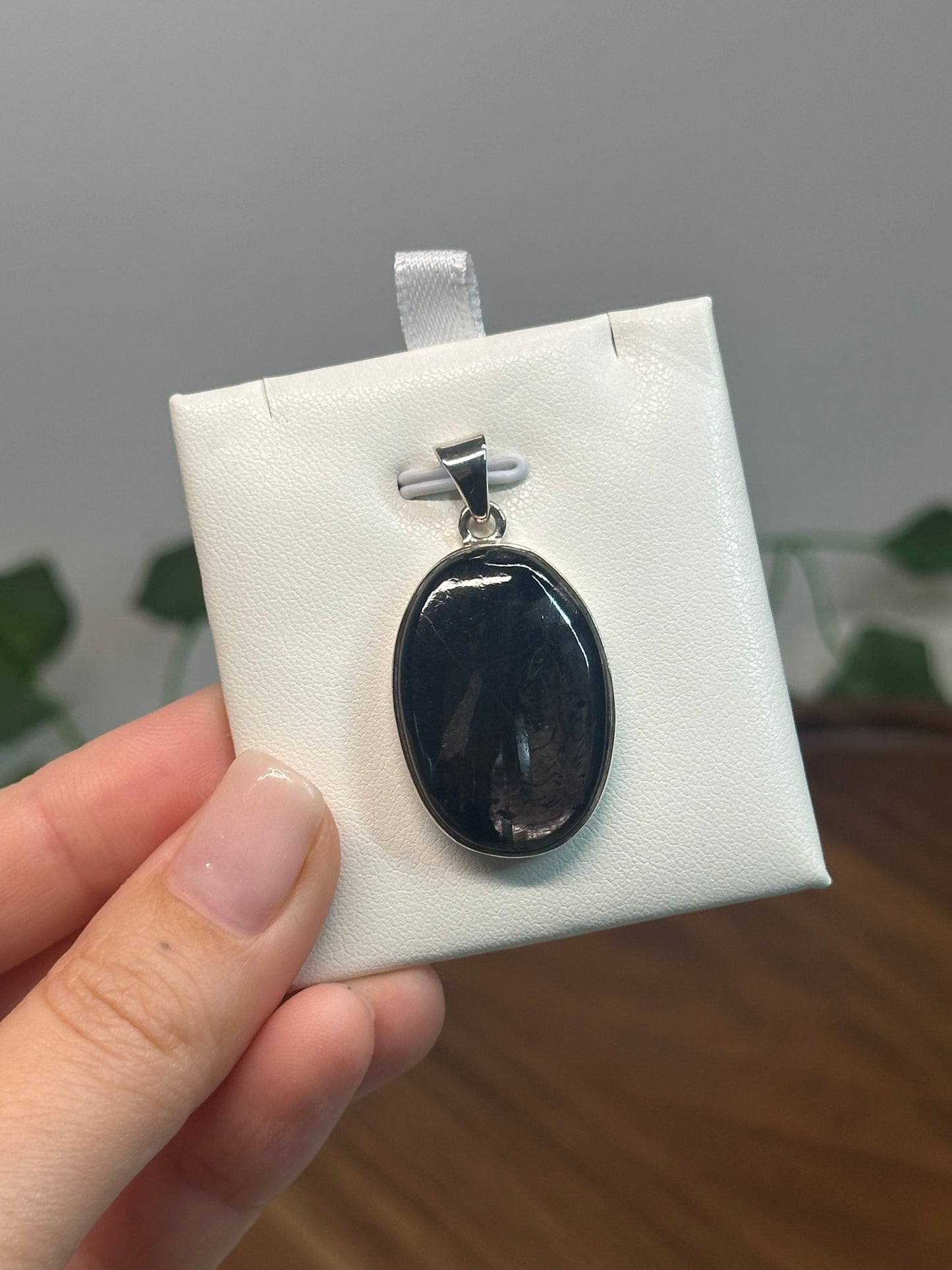 Hypersthene Pendant (925 Sterling Silver)