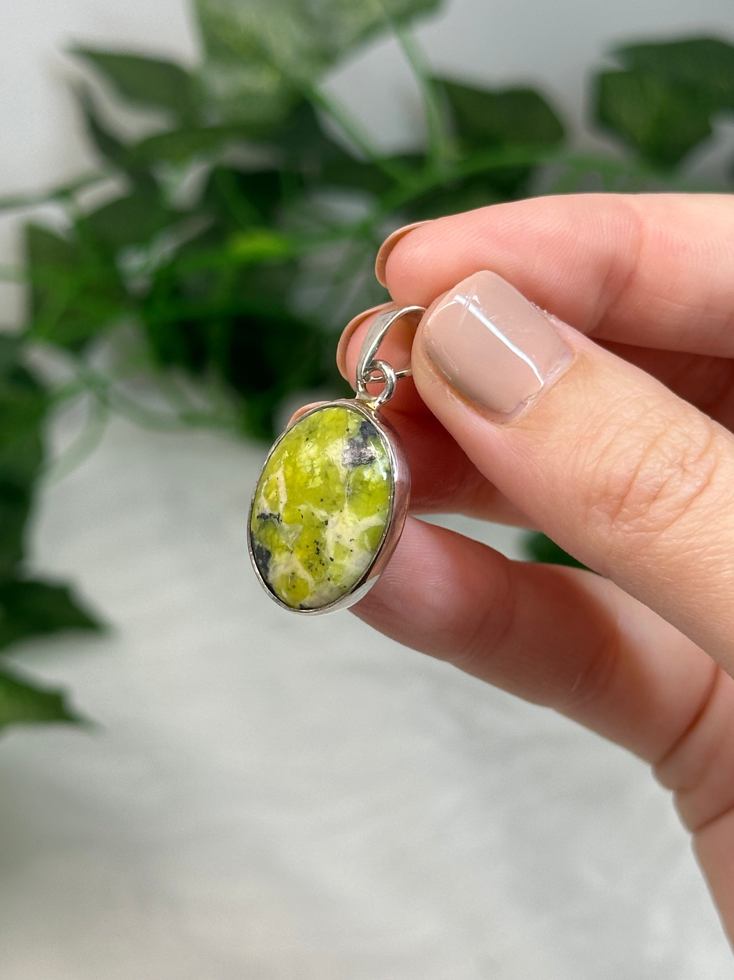 Lizardite Pendant (925 Sterling Silver)