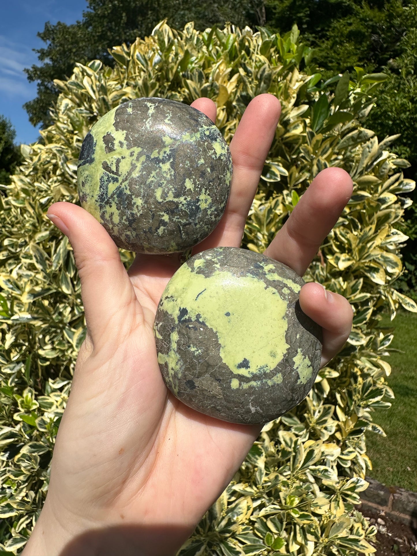 Peruvian Serpentine Palm Stones