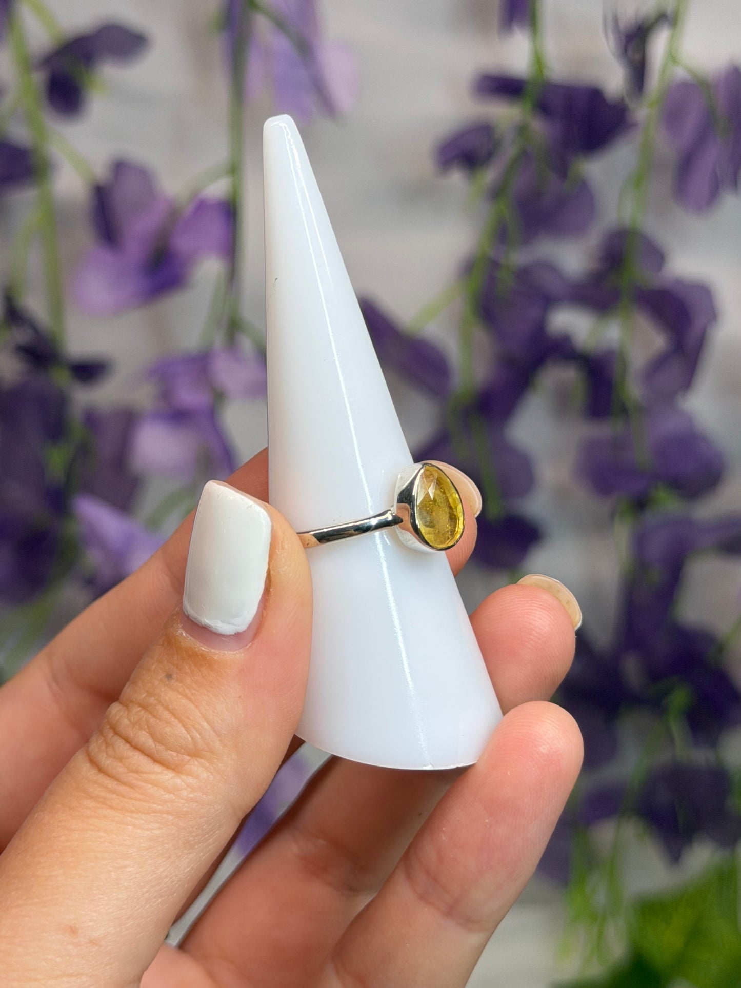 Yellow Sapphire Teardrop Size O Ring (925 Sterling Silver)