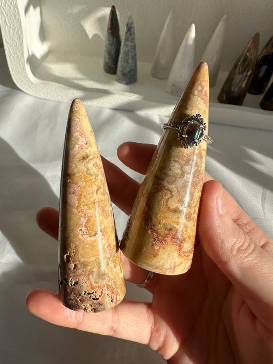 Crazy Lace Agate Ring Stand