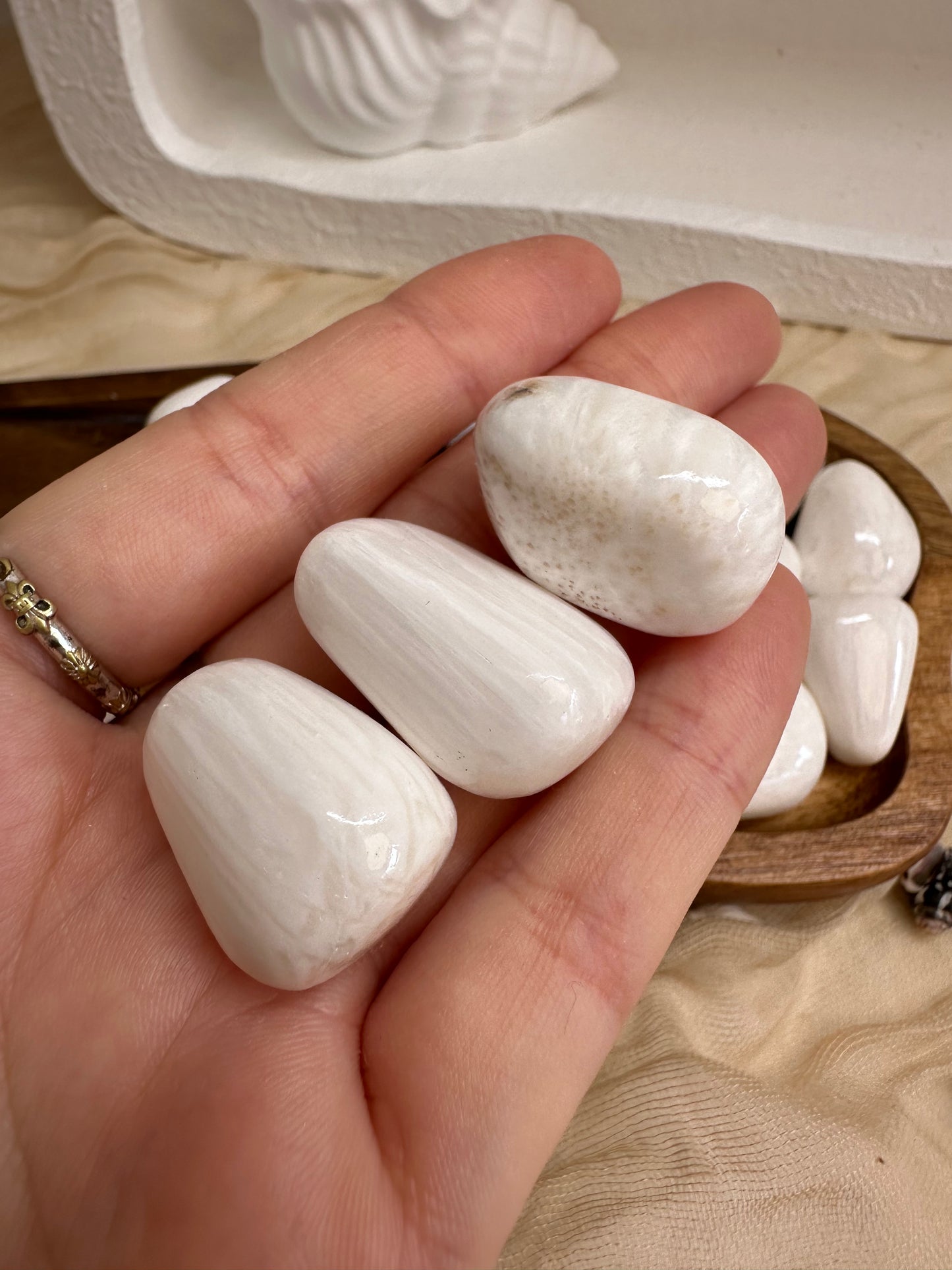 Scolecite Tumbles