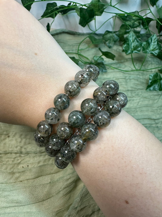 10mm Green Mica in Quartz Beaded Bracelet