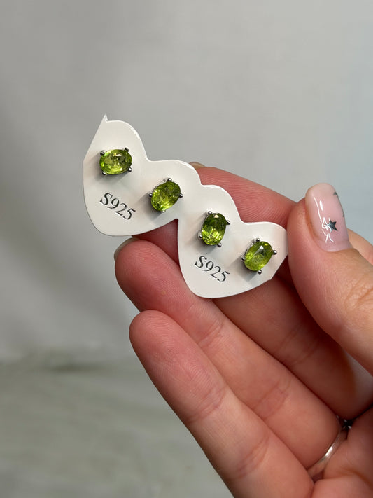 Faceted Peridot Studs (925 Sterling Silver)