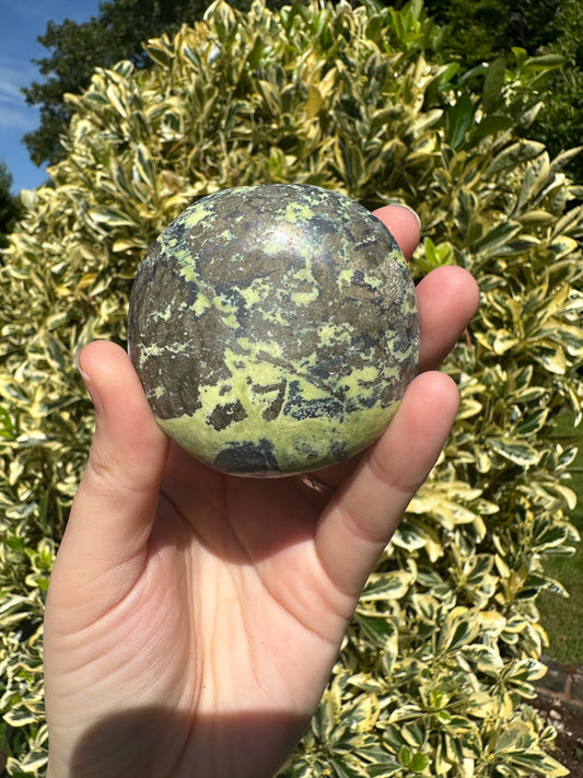 Peruvian Serpentine Palm Stones