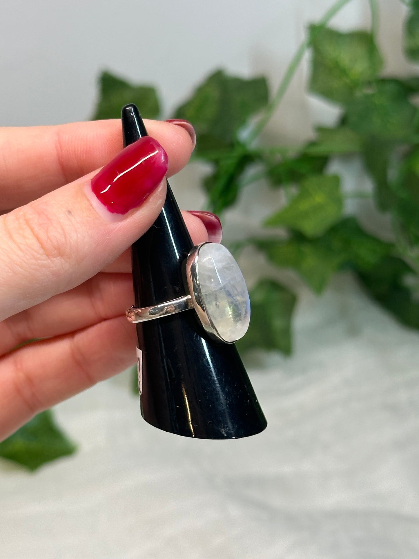 Moonstone Oval Ring Size O (925 Sterling Silver)