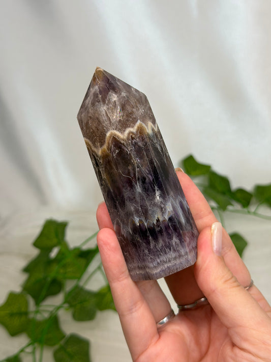 Dream Amethyst w Powellite Towers