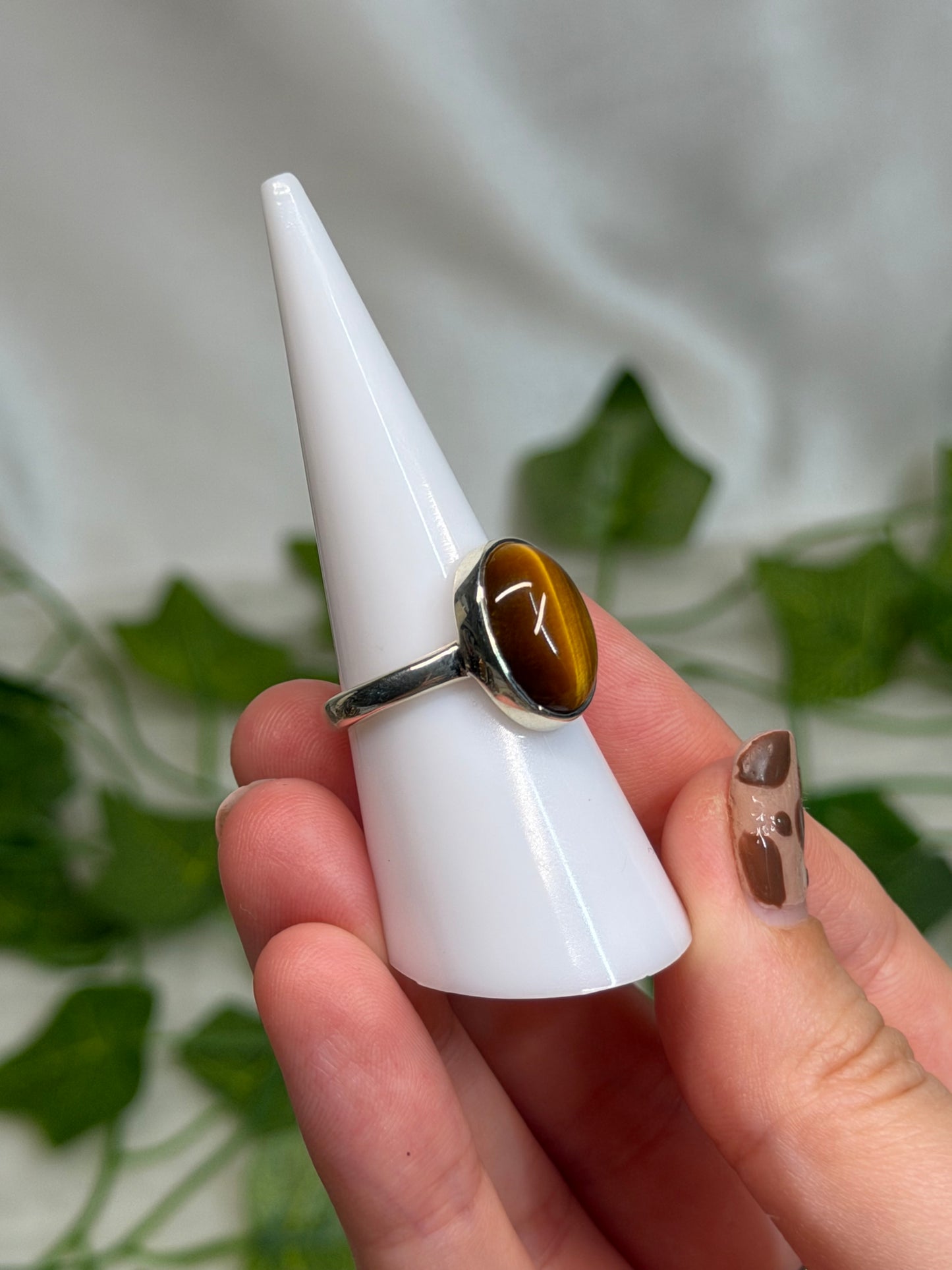 Tiger Eye Oval Ring Size O (925 Sterling Silver)