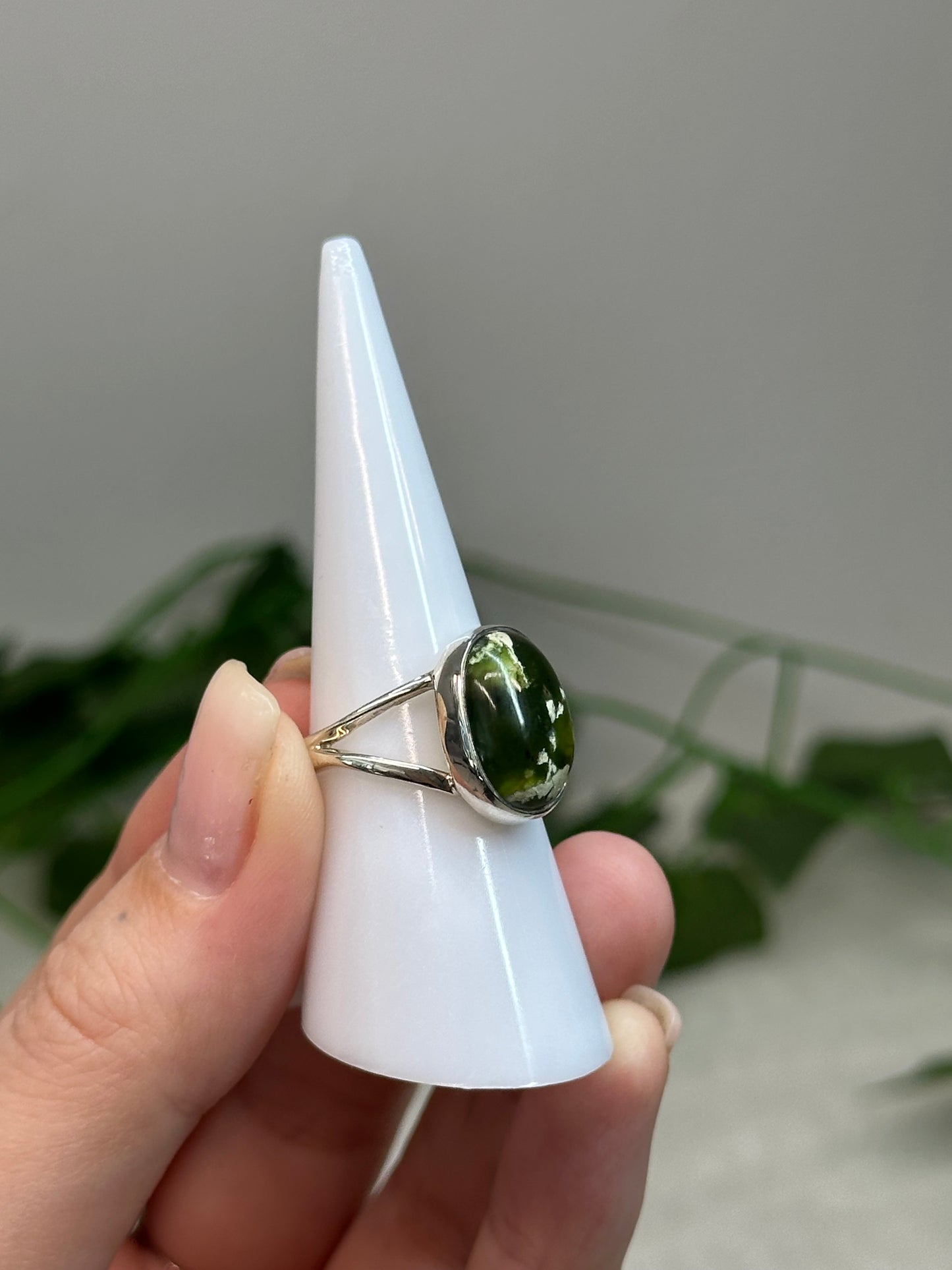 Chrome Chalcedony Ring Size O1/2 (925 Sterling Silver)