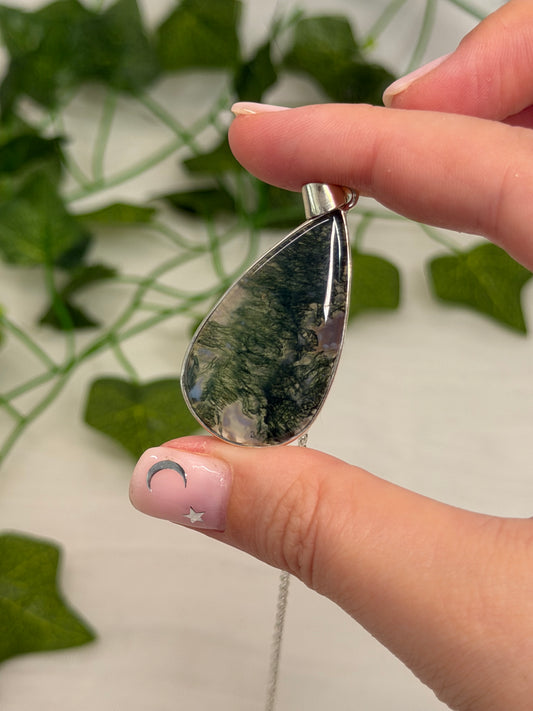 Moss Agate Teardrop Pendant (925 Sterling Silver)
