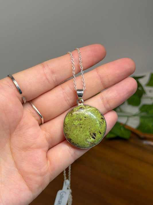 Gaspeite Pendant (925 Sterling Silver)