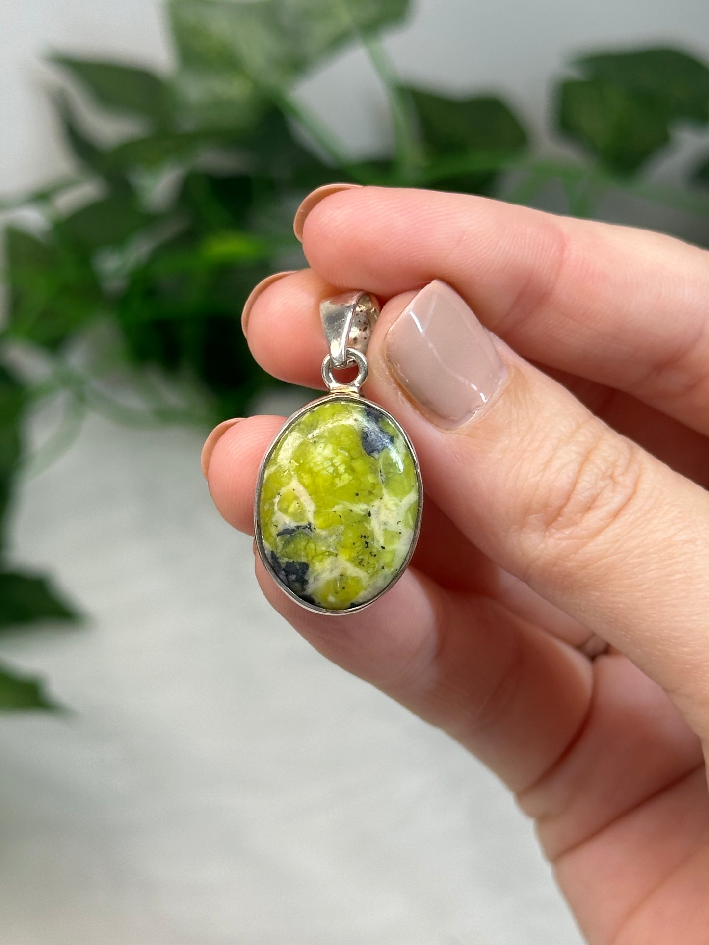 Lizardite Pendant (925 Sterling Silver)