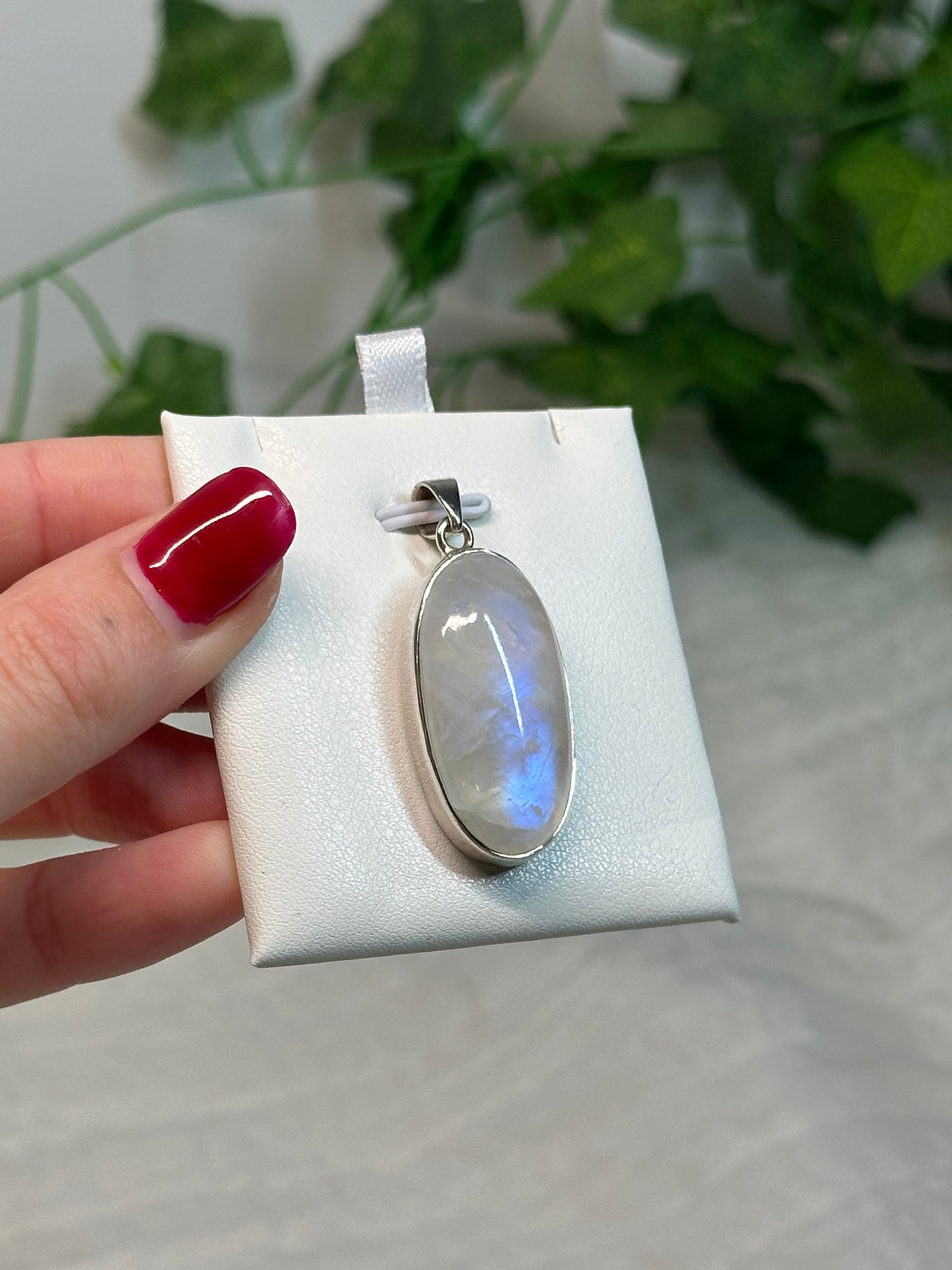 Moonstone Pendant (925 Sterling Silver)