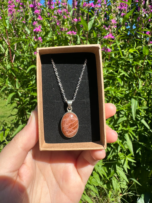 Sunstone Pendant (925 Sterling Silver)