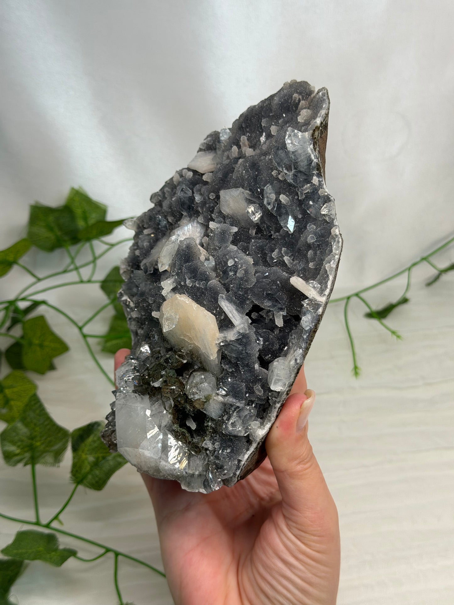 Apophyllite & Stilbite on Black Chalcedony Cutbase