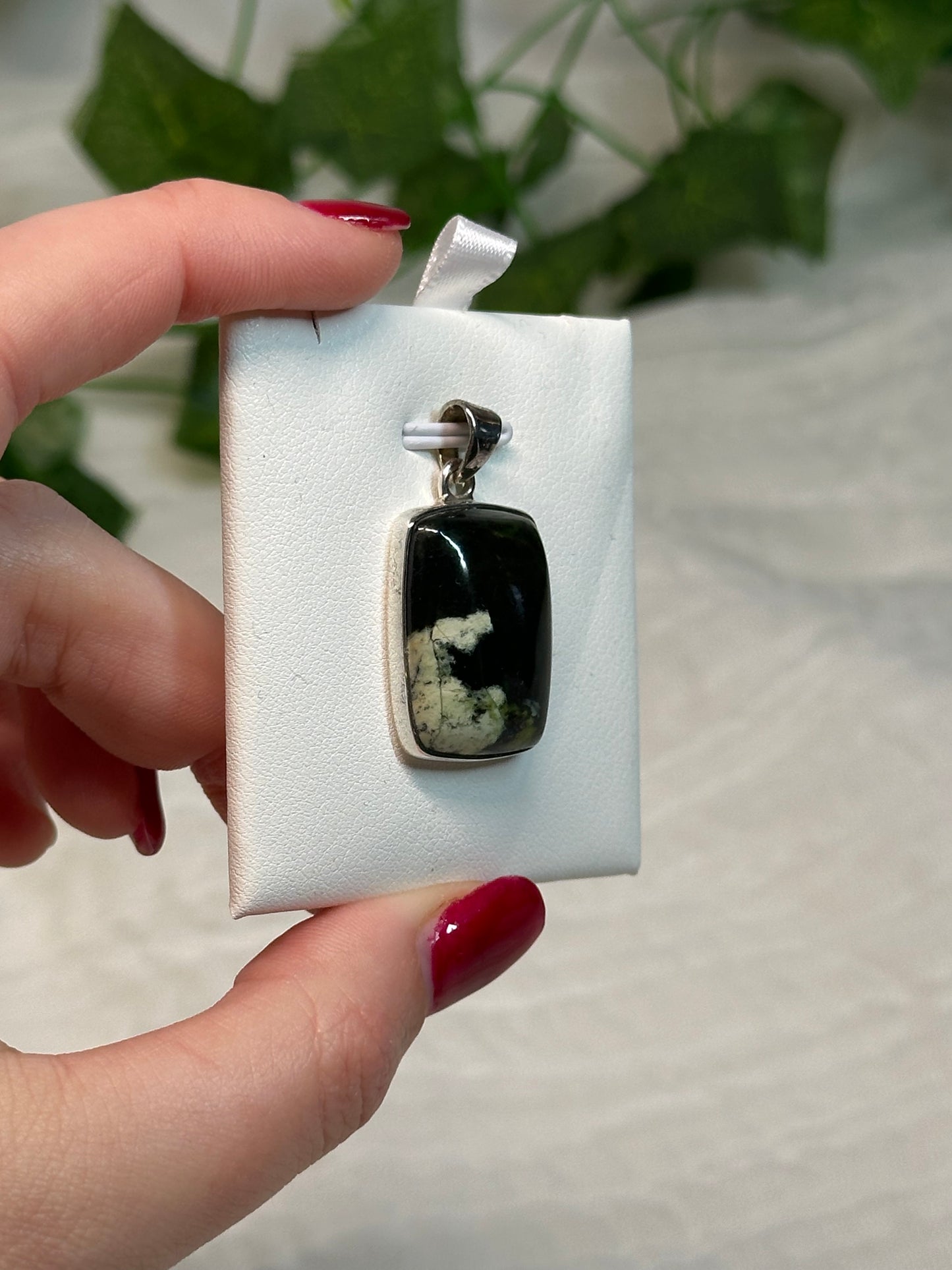 Chrome Chalcedony Pendant (925 Sterling Silver)