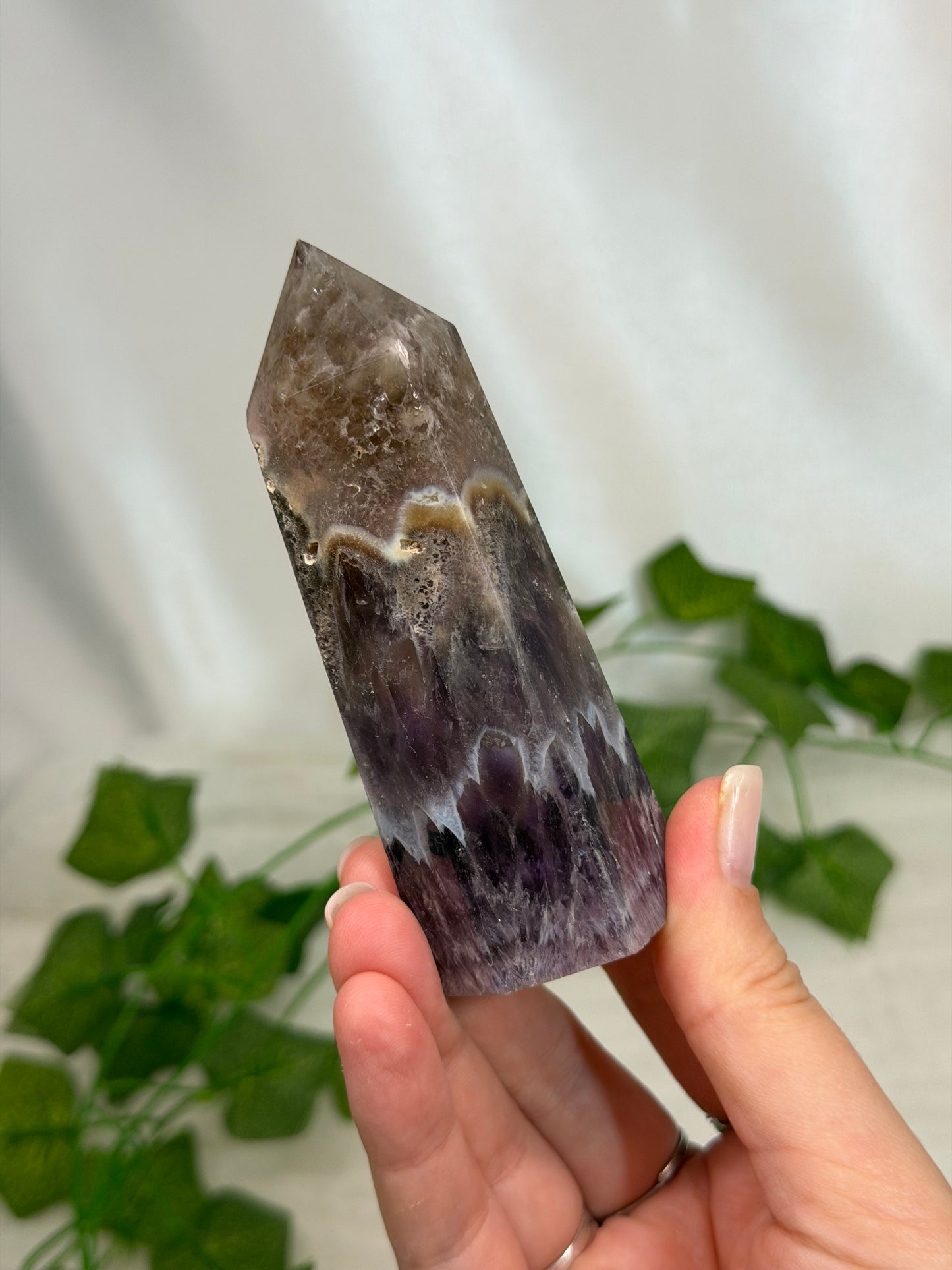 Dream Amethyst w Powellite Towers