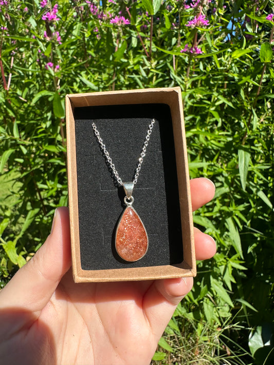Sunstone Pendant (925 Sterling Silver)