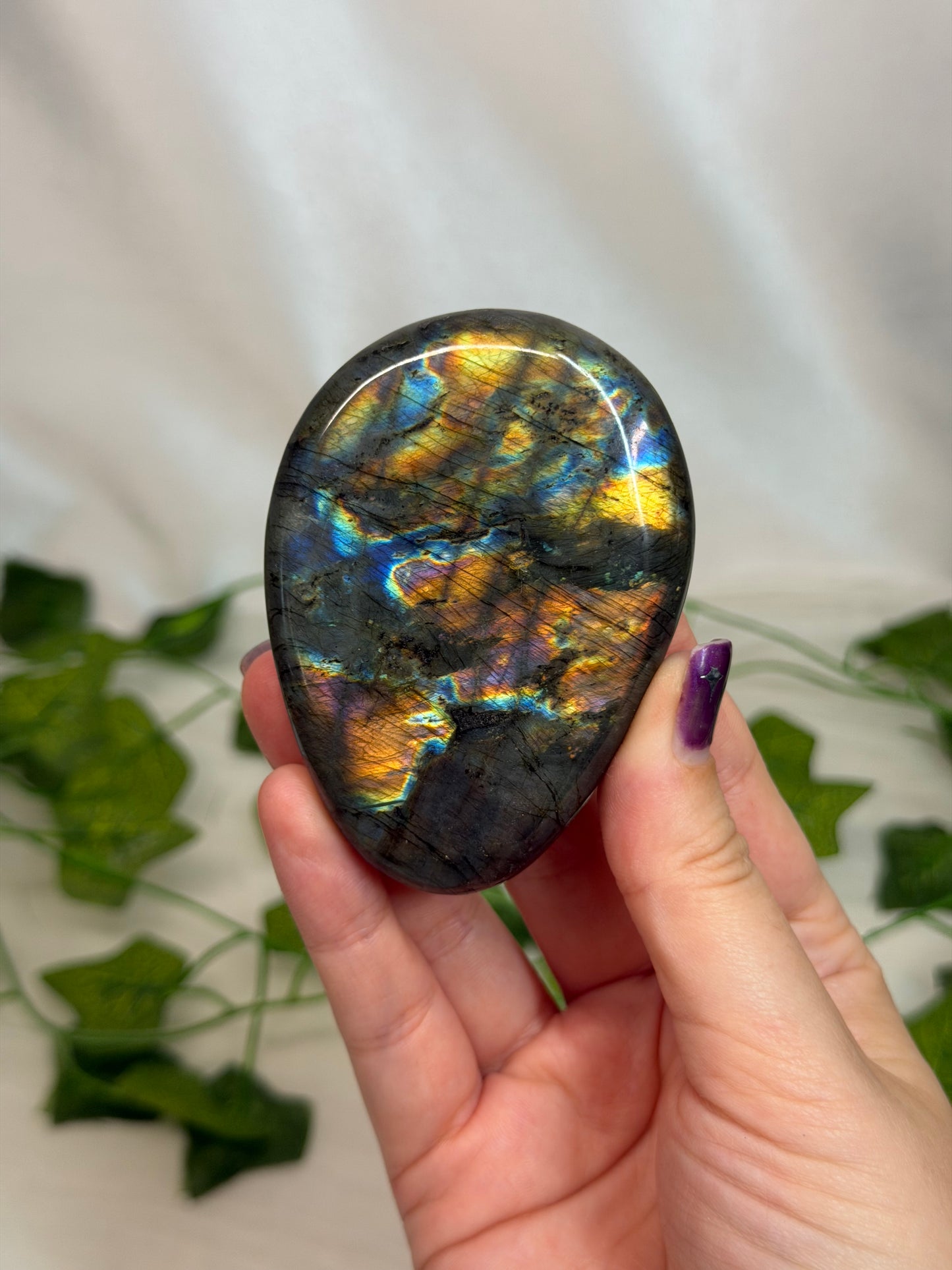 Labradorite Palmstone