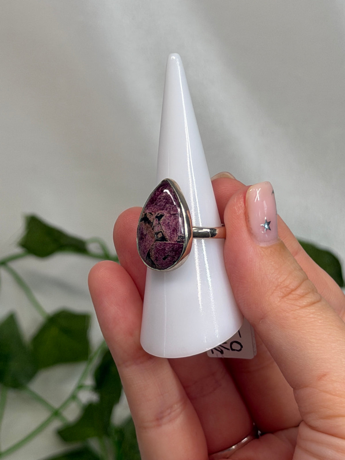 Eudialyte Size O1/2 Ring (925 Sterling Silver)
