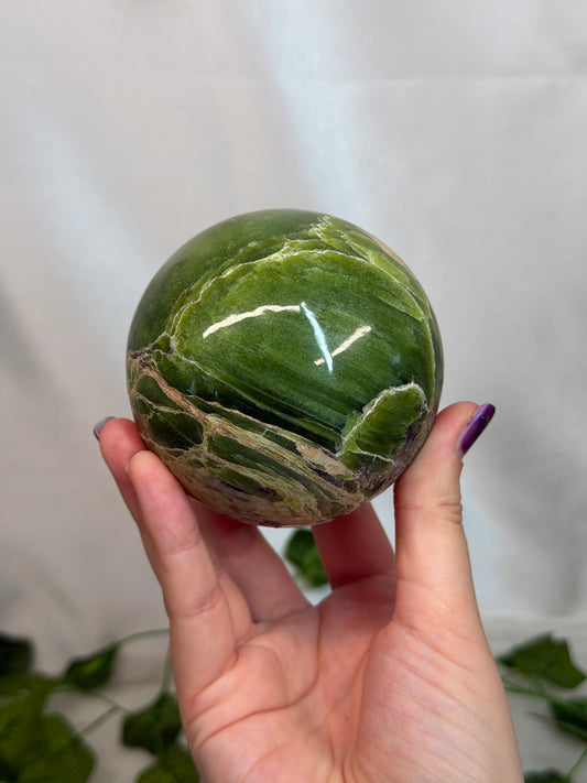 7.9cm Tremolite Sphere
