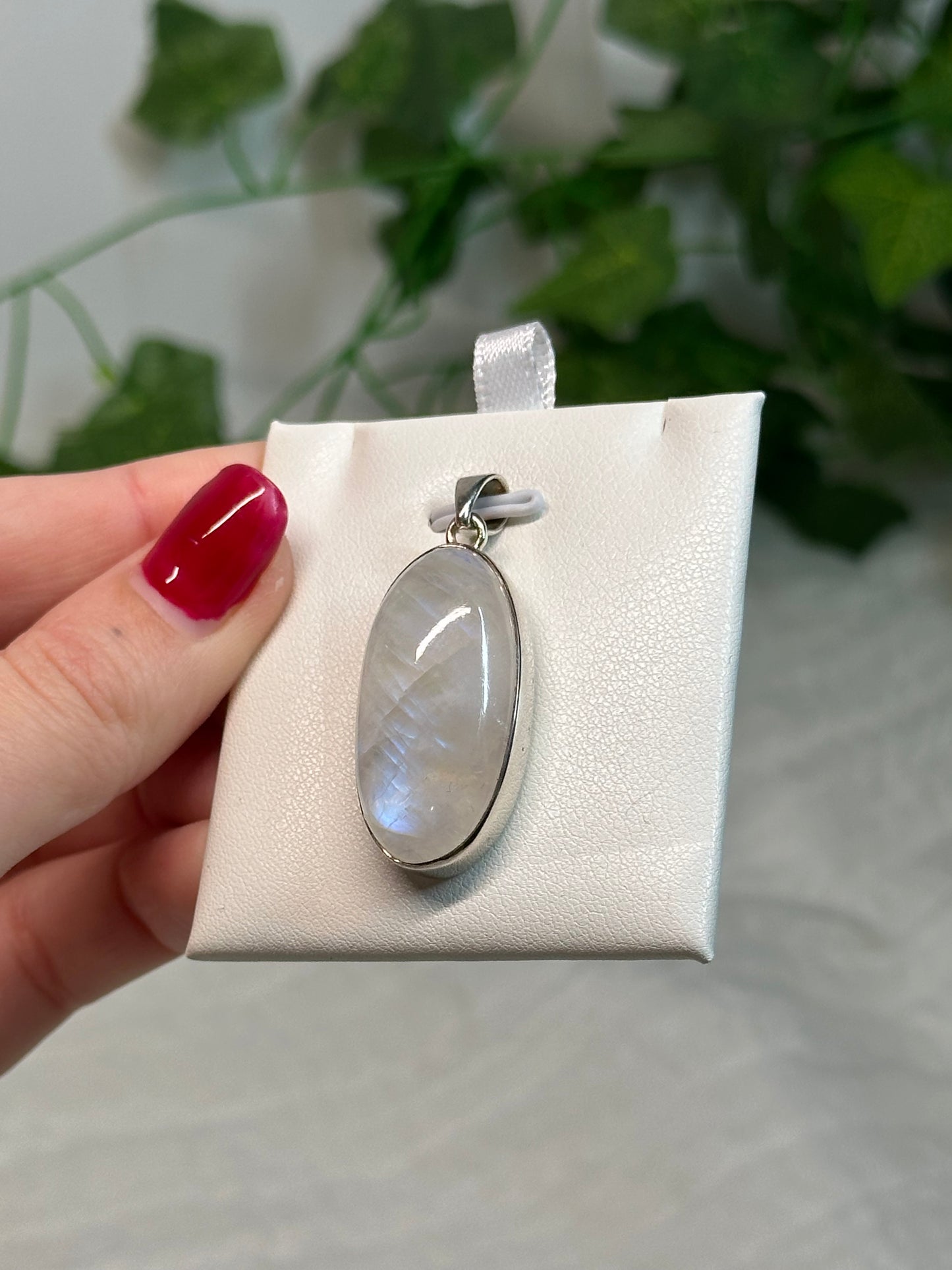 Moonstone Pendant (925 Sterling Silver)