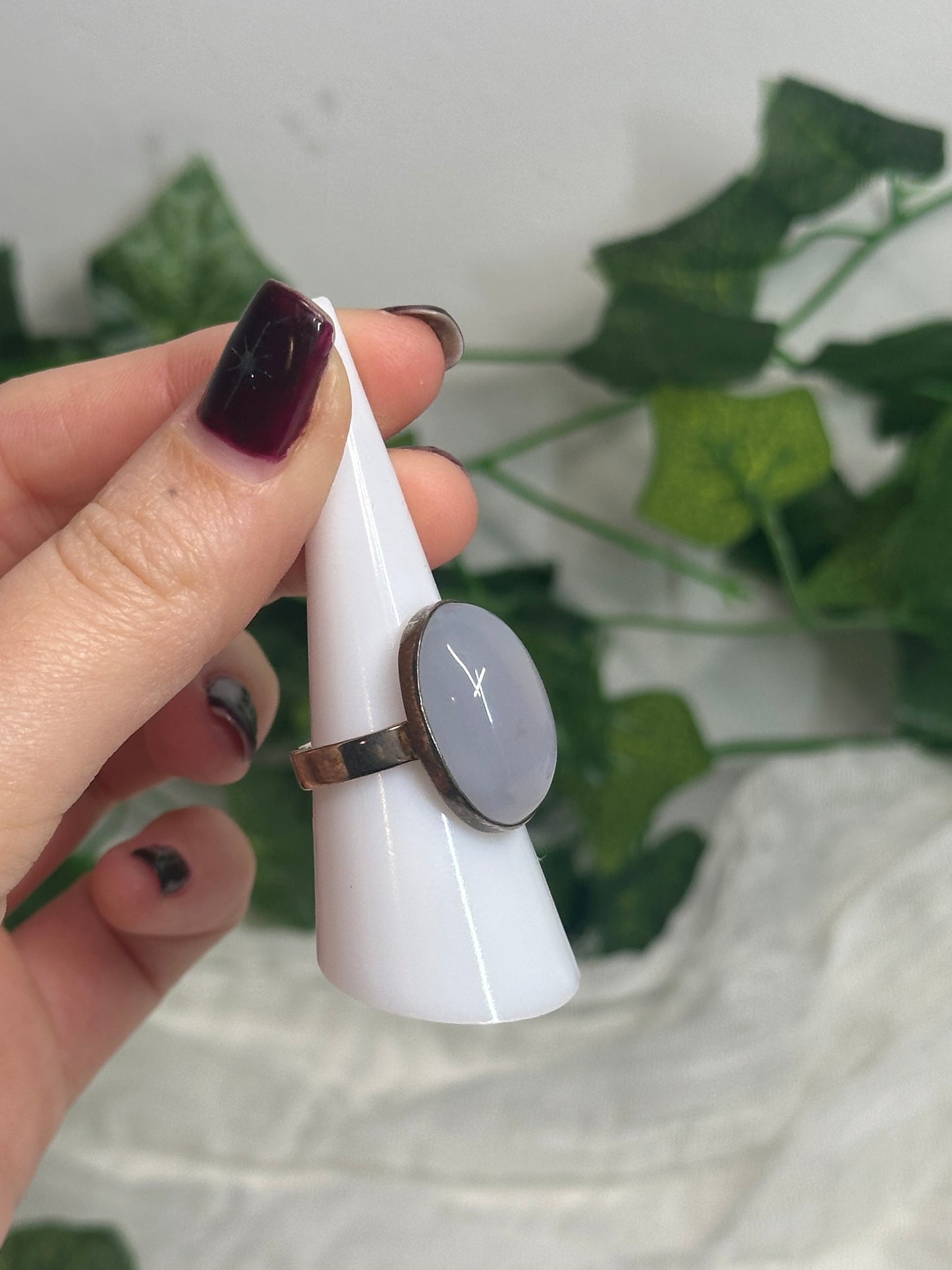 Oval Chalcedony Ring Size O (925 Sterling Silver)