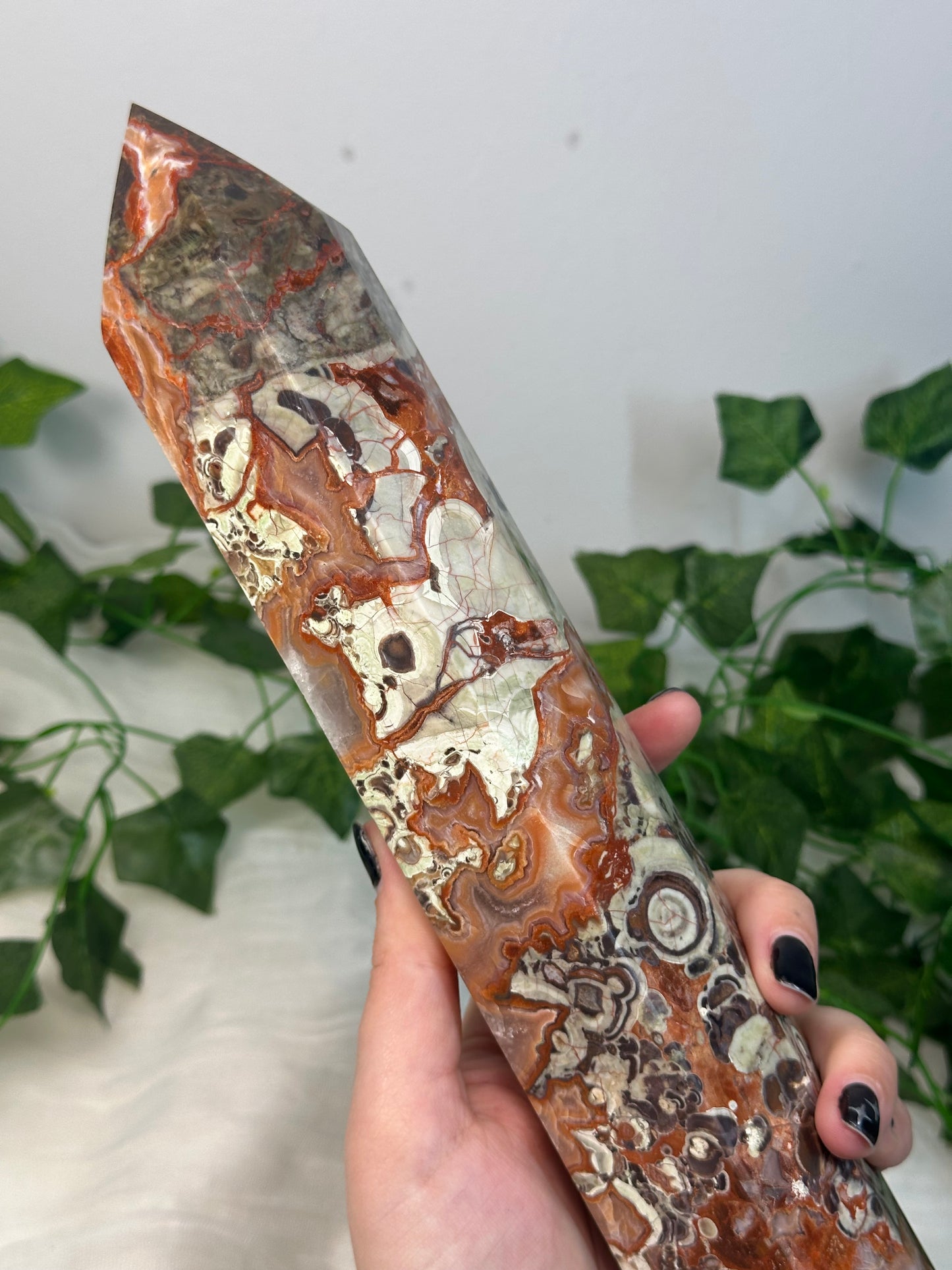 39cm Red Money Agate Tower