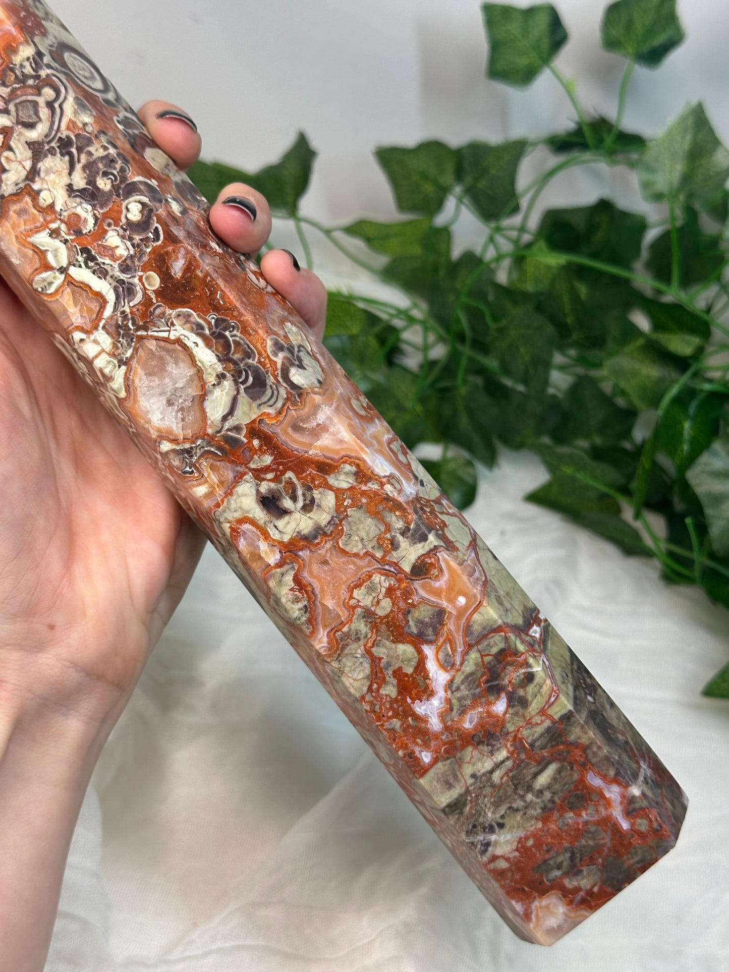 39cm Red Money Agate Tower