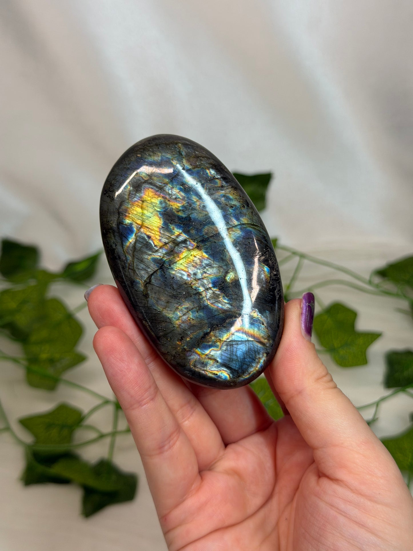 Labradorite Palmstone