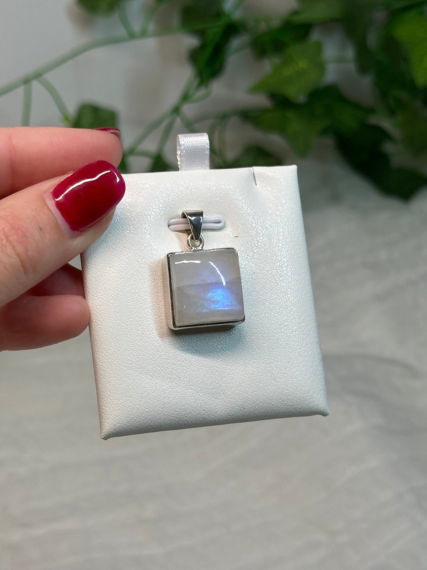Moonstone Pendant (925 Sterling Silver)